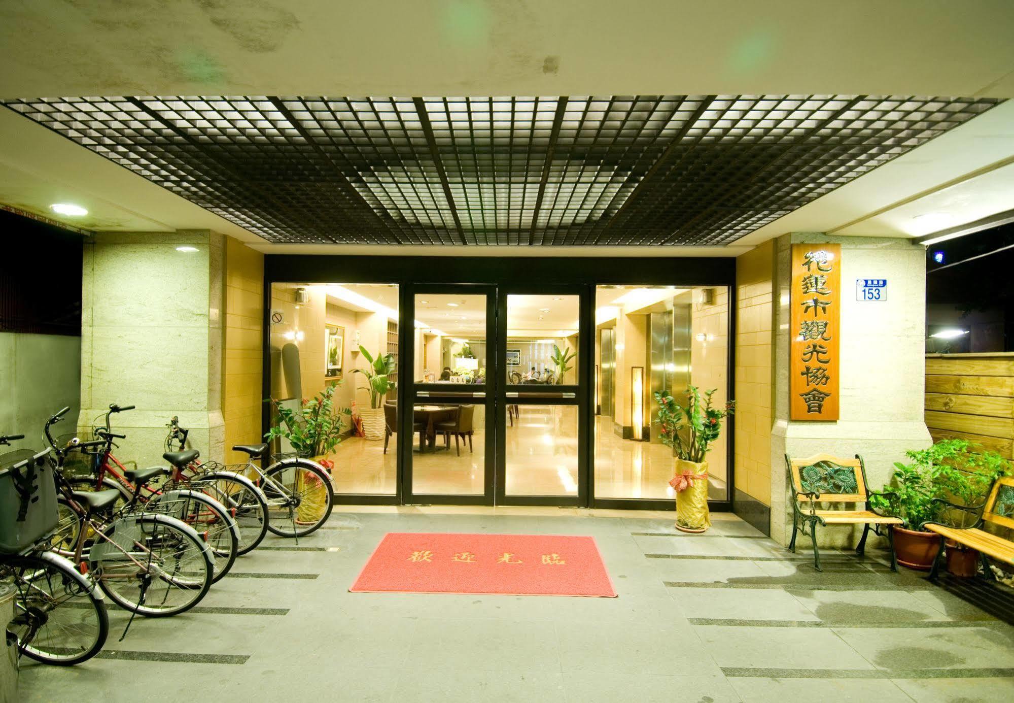 Unique Hotel Hualien stad Exteriör bild